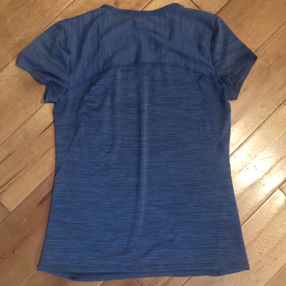 Athleta Short Sleeve Workout Top Size XS - Picture 2 of 4
